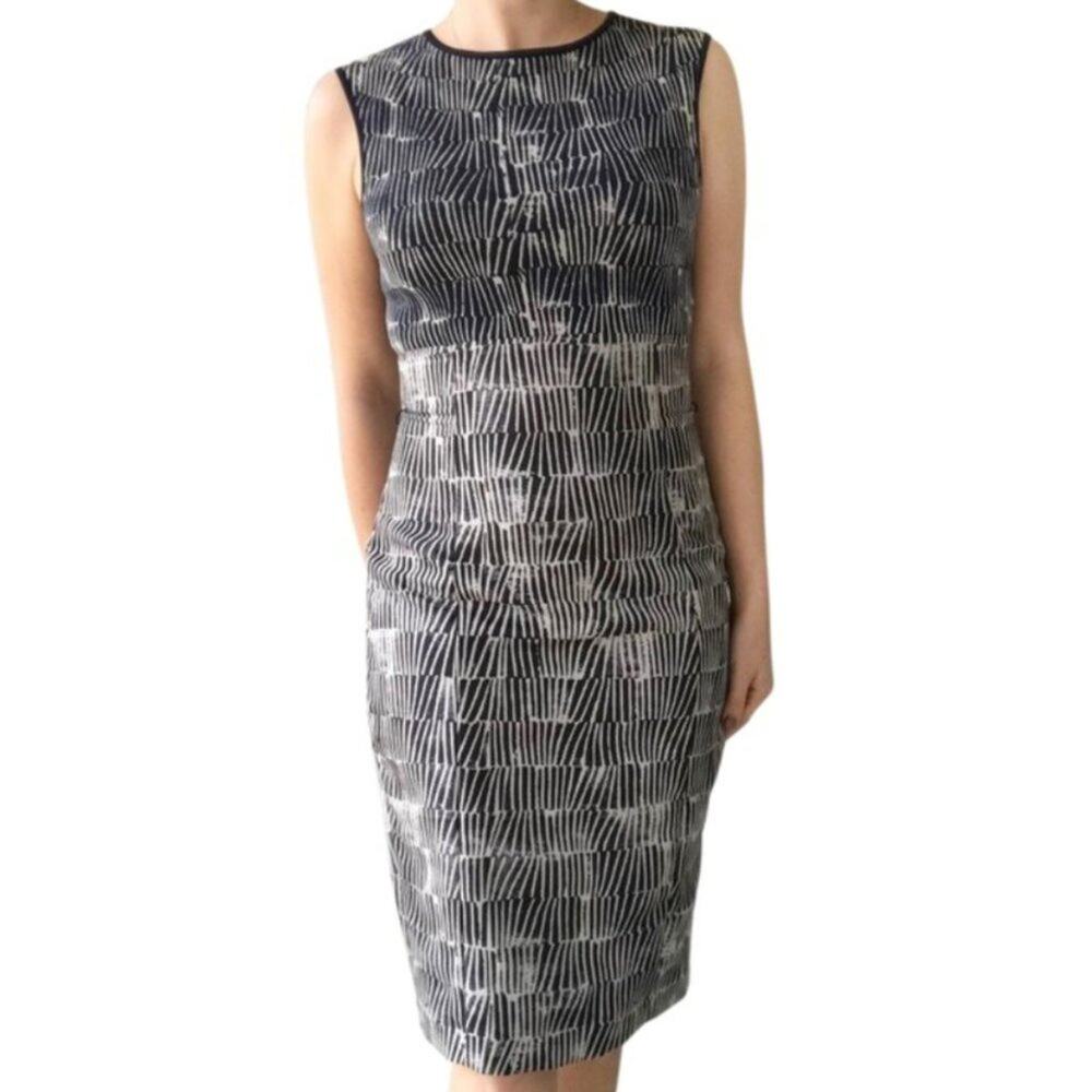 Max Mara Blue Navy White Print‎ Sheath Stretch